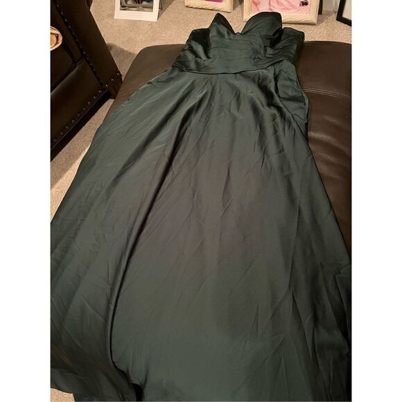 La Femme Woman Green Gown Formal Dress - Picture 13 of 16